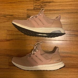 Adidas Ultra Boost 4.0 in Champagne Pink